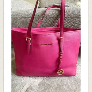Micheal Kors Large Jet set leather Tote